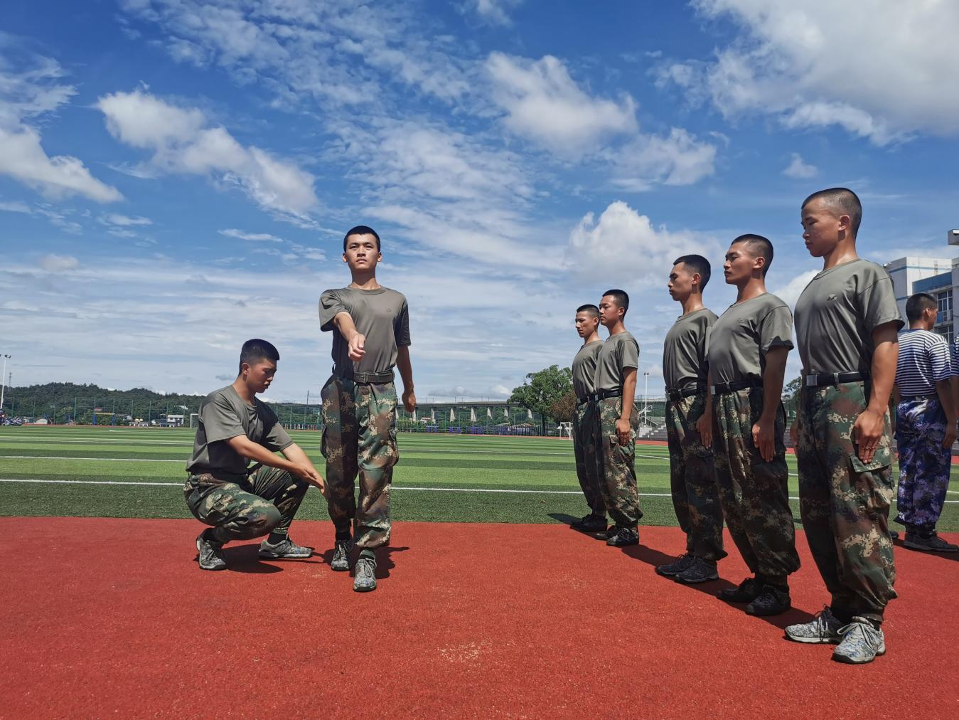 我校举行2020级学生军训动员大会-广州大学新闻网
